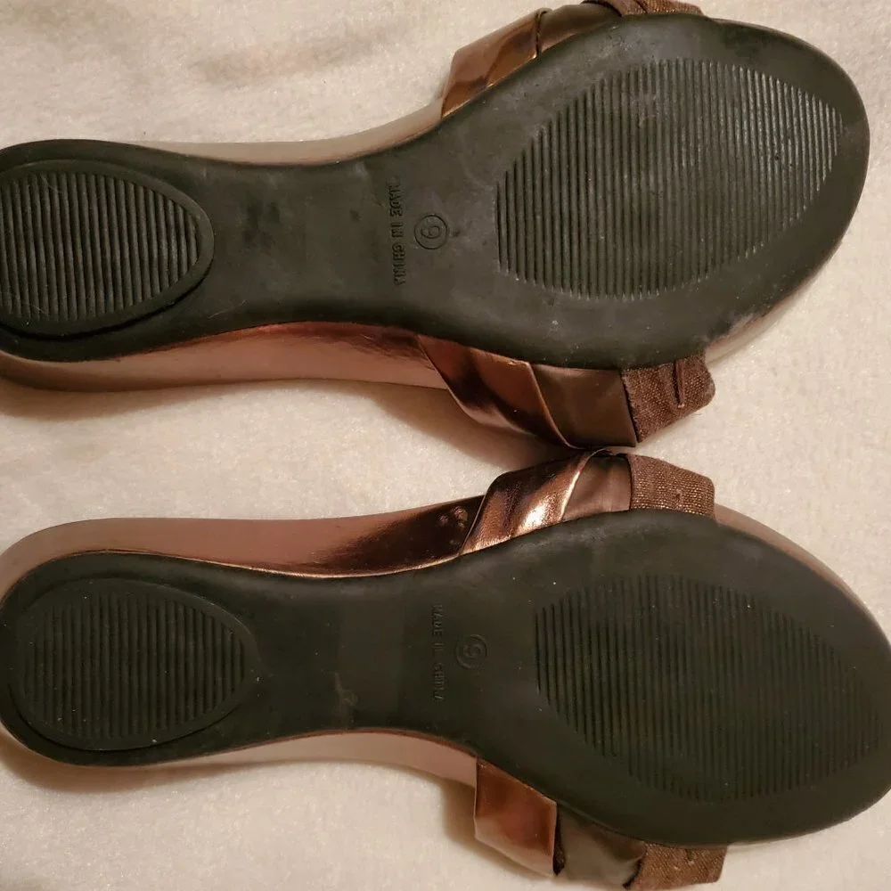 Coldwater Creek open‎ toe sandal size 9